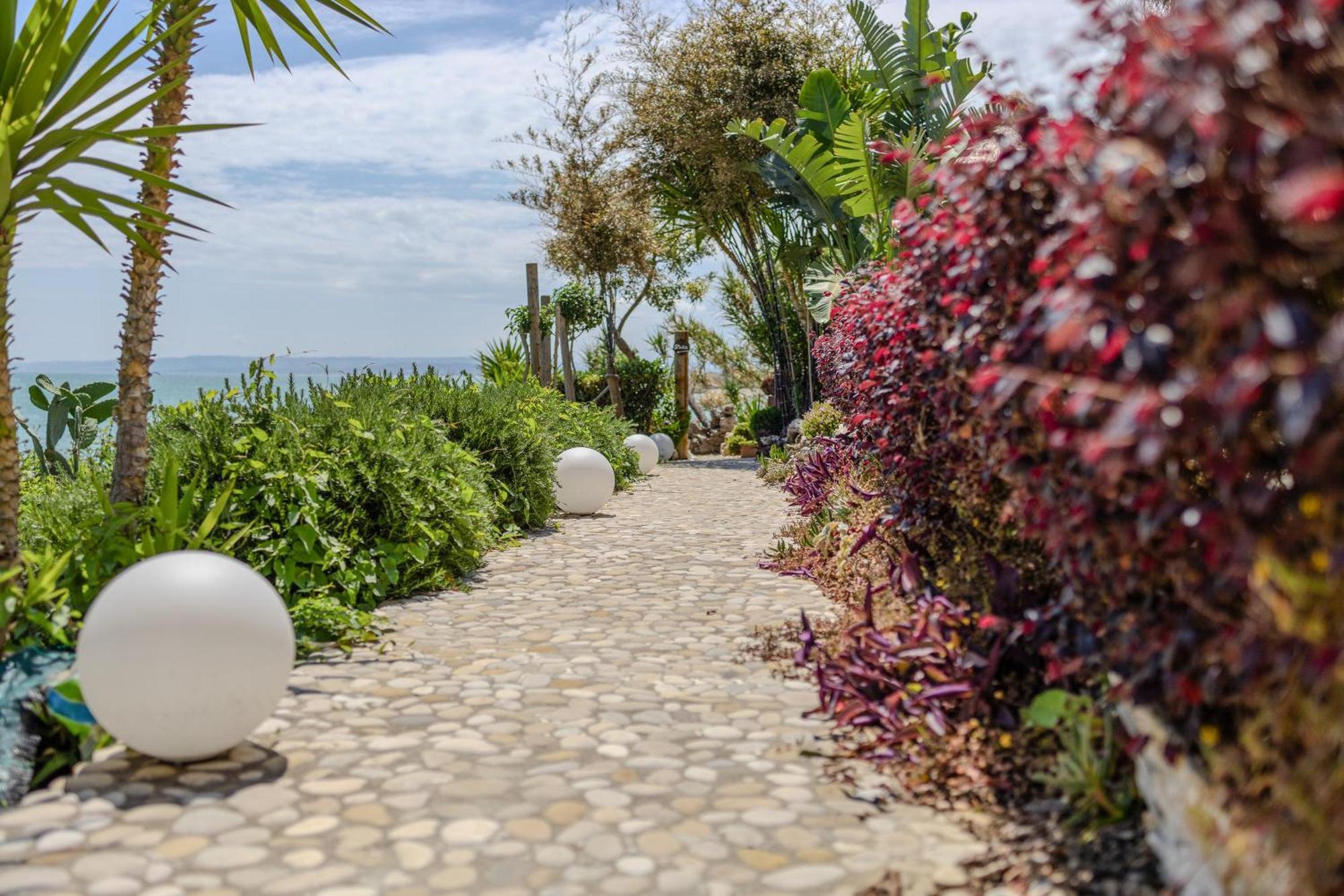 Residenze Longhi Bed & Breakfast Vasto Exterior photo