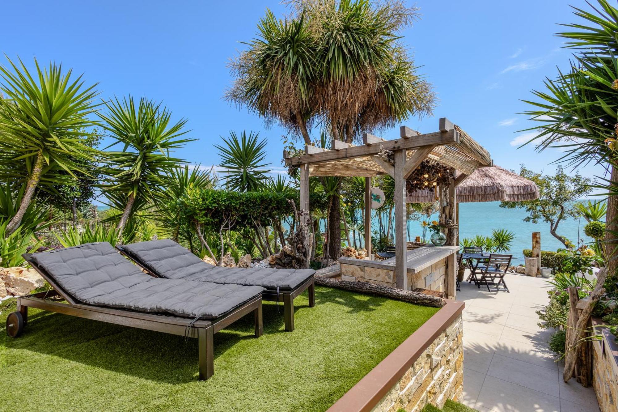 Residenze Longhi Bed & Breakfast Vasto Exterior photo